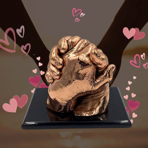Bronzery Brings You Valentine-Zery-Loving Moments Preserved Forever