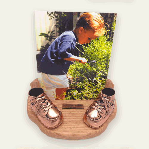 Pair Baby Shoes Rounded Wood Base Picture Style 200